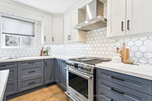 50 Denison Ave, Toronto, ON, M5T2M8 | Card Image