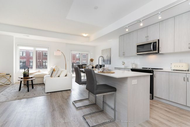 61 Kenneth Kirby Lane, House attached with 2 bedrooms, 3 bathrooms and 3 parking in Stouffville ON | Image 12