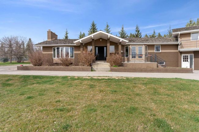 1008 Shawnee Dr Sw, House other with 3 bedrooms, 4 bathrooms and 6 parking in Calgary AB | Image 42