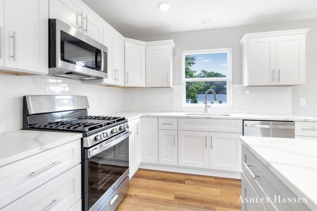 98 Chase Court Nw, House other with 2 bedrooms, 2 bathrooms and null parking in Kent City MI | Image 4