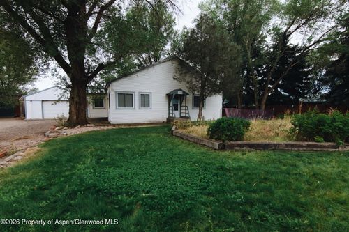 1424 E Victory Way, Craig, CO, 81625-1140 | Card Image