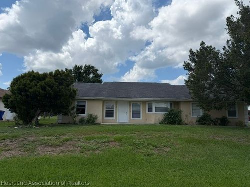 123 Friendly Cir, Sebring, FL, 33876-6371 | Card Image