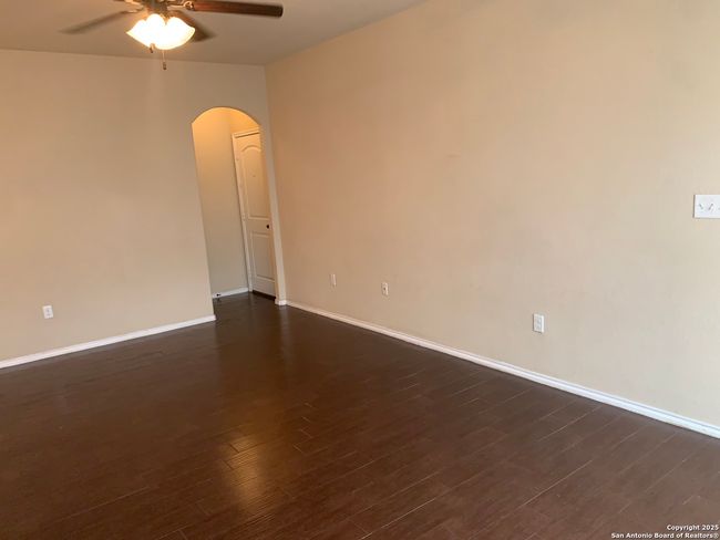201 Anne Louise Dr, Home with 3 bedrooms, 3 bathrooms and null parking in New Braunfels TX | Image 7