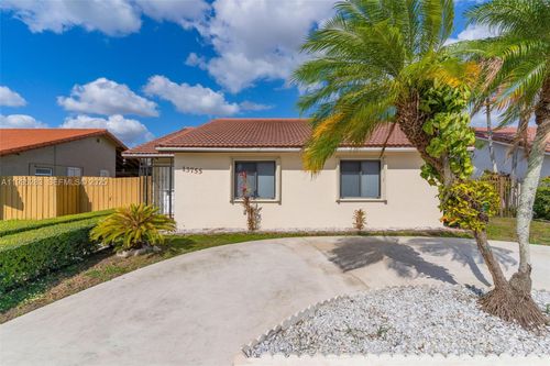 13755 Sw 23rd Ter, Miami, FL, 33175-6381 | Card Image