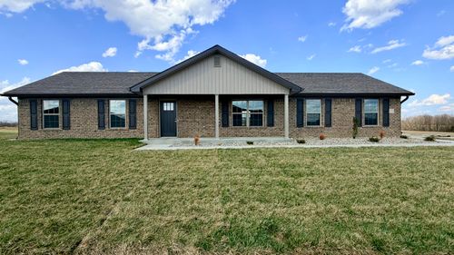 571 Middle Creek Way, Berea, KY, 40403-6595 | Card Image