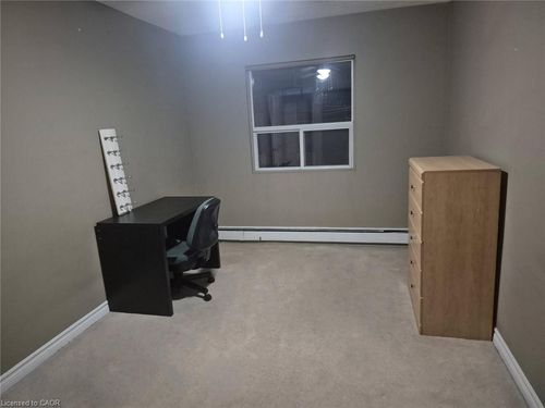 18-612 Grey St, Brantford, ON, N3S4Y1 | Card Image