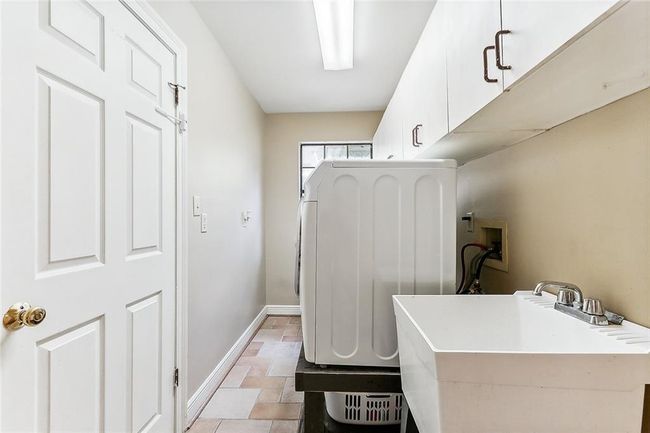 Laundry | Image 16