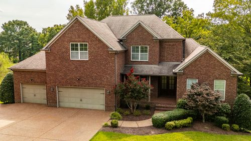 816 Lynn Dr, Goodlettsville, TN, 37072-3560 | Card Image