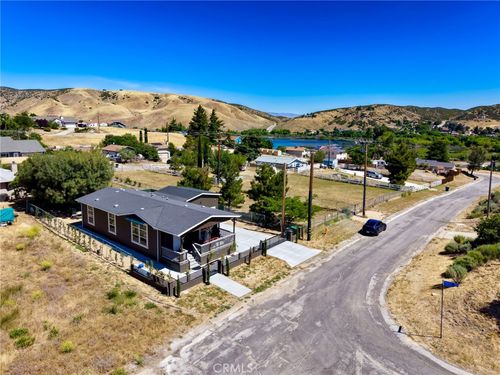 42815 Lowhill Dr, Lake Hughes, CA, 93532-1304 | Card Image