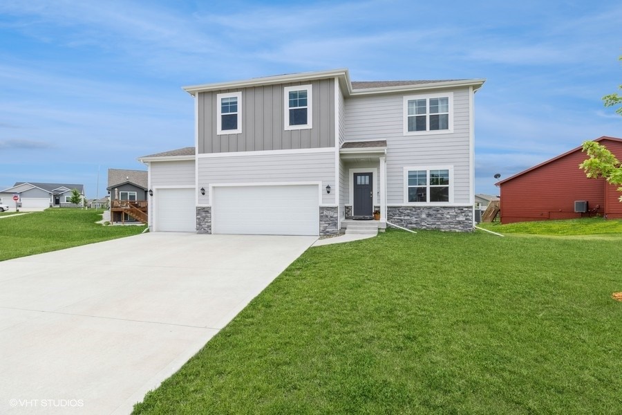 Applewood St, Ankeny, IA 50023