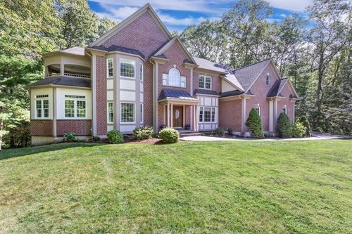 13 Hemlock Ln, Franklin, MA, 02038-4268 | Card Image