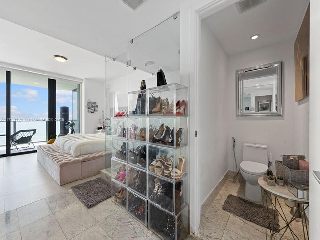 UNIT-2805 - 3131 Ne 7 Th Ave, Condo with 2 bedrooms, 2 bathrooms and null parking in Miami FL | Image 14