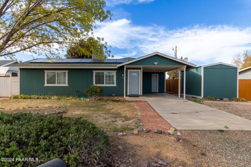 3986 N Catherine Dr, Prescott Valley, AZ, 86314-8317 | Card Image