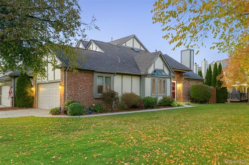 42162 Saratoga Cir, Canton, MI, 48187-3535 | Card Image