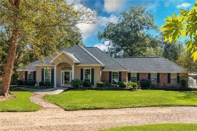 23202 Pecan Grove Drive, House other with 4 bedrooms, 2 bathrooms and null parking in Robert LA | Image 2