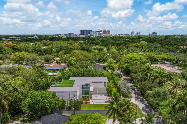 10620 Sw 74 Th Ave, House other with 6 bedrooms, 5 bathrooms and null parking in Pinecrest FL | Image 45