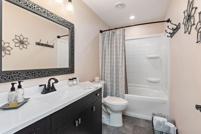 LL Full Bath | Image 23