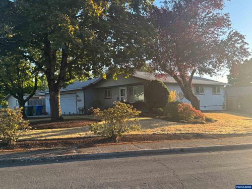 3236 48th Ave Ne, Salem, OR, 97305-2905 | Card Image