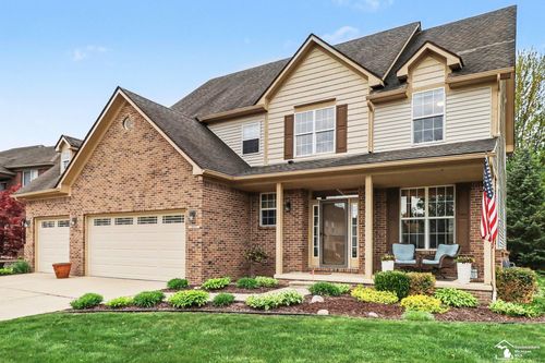 23728 W Creek Dr, New Boston, MI, 48164-7825 | Card Image