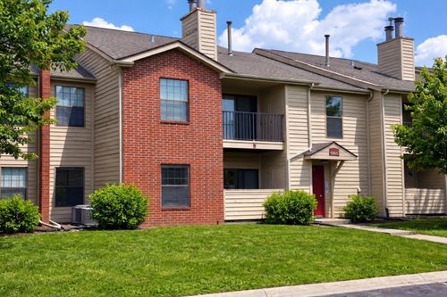 apt-105-1955 N Hicks Rd, Palatine, IL, 60074-2522 | Card Image