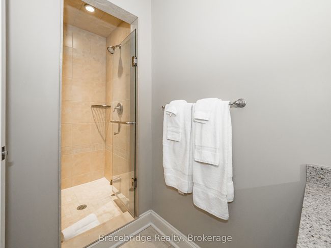 SANDFIELD-5-W10 - 3876 Muskoka Rd Hwy 118 N/A W, Condo with 3 bedrooms, 4 bathrooms and null parking in Muskoka Lakes ON | Image 31