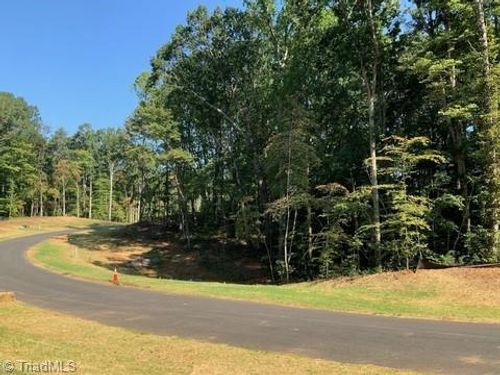 7526 Whisper Hollow Ln, Lewisville, NC, 27023-8398 | Card Image
