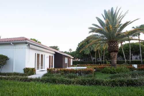 6598 Nw 113th Pl, Doral, FL, 33178-3614 | Card Image