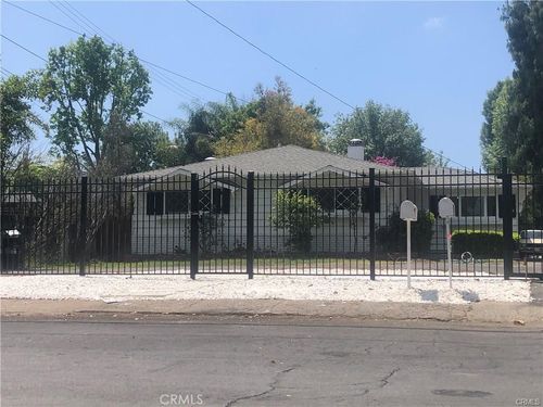 23142 Dolorosa, Woodland Hills, CA, 91367 | Card Image