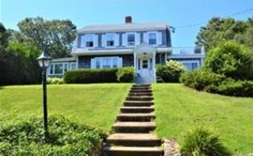 d10-124 Skiff Ave, Vineyard Haven, MA, 02568-5580 | Card Image