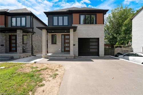 46 Lowell St N, Cambridge, ON, N1R5C9 | Card Image