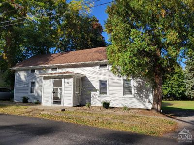 39 Howland Ave, House other with 3 bedrooms, 2 bathrooms and null parking in Beacon NY | Image 1