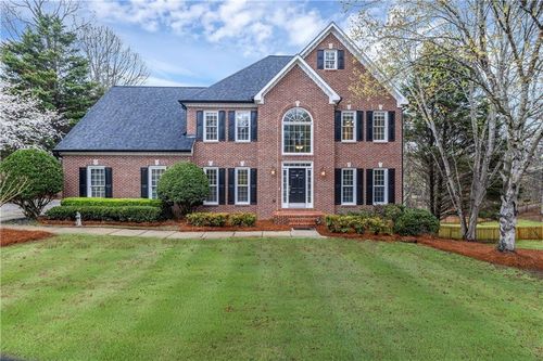 100 Penwick Dr, Roswell, GA, 30075-6391 | Card Image