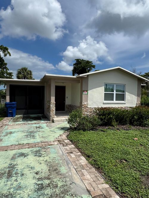 718 W 10th Street Street, Riviera Beach, FL, 33404 | Card Image