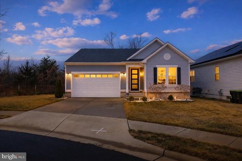 154 Nevermore Dr, WINCHESTER, VA, 22602-7832 | Card Image