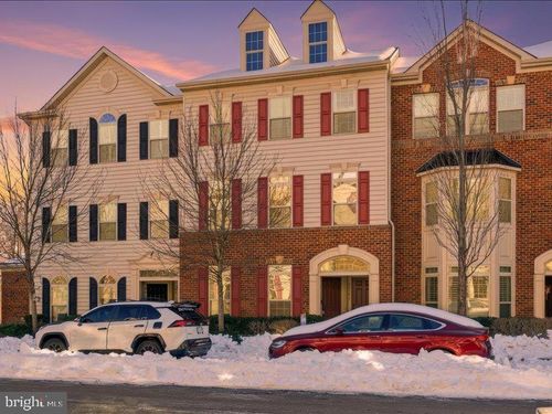 42143 Piebald Sq, ALDIE, VA, 20105-5847 | Card Image