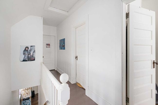 527 20 Avenue Sw, House other with 3 bedrooms, 1 bathrooms and 1 parking in Calgary AB | Image 19