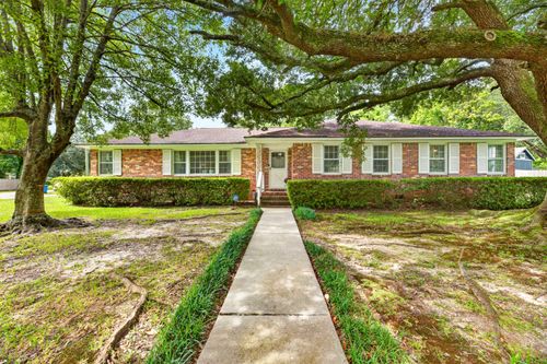 1884 Saint Julian Dr, Charleston, SC, 29407-3039 | Card Image