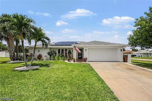 618 Se 11th Pl, Cape Coral, FL, 33990-3962 | Card Image