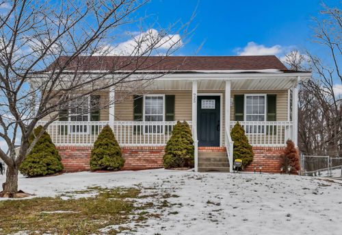 925 Granny White Rd, Clarksville, TN, 37040-2819 | Card Image