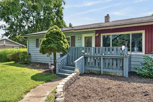 61 Faircrest Rd, Rochester, NY, 14623-4109 | Card Image