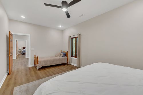 901 Wildwood Trce, Winchester, TN, 37398-3853 | Card Image