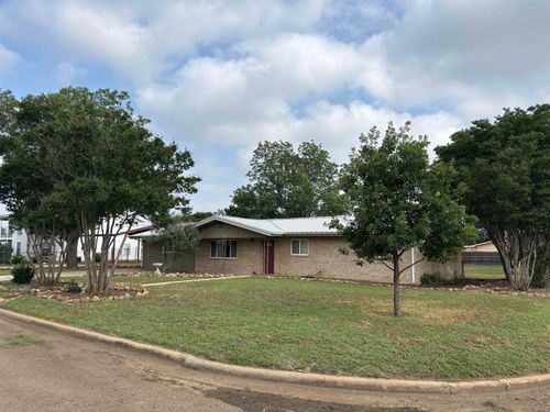 1309 E Brown St, Llano, TX, 78643-2405 | Card Image