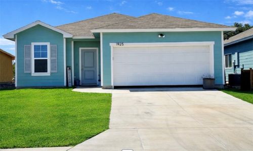 1925 Lighthouse Lake Ln, Aransas Pass, TX, 78336-1942 | Card Image