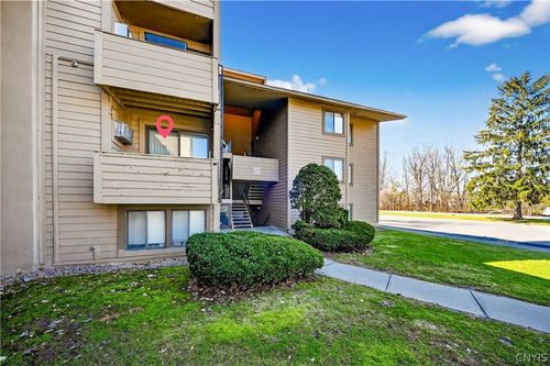 211 Watertree Dr, East Syracuse, NY, 13057-1928 | Card Image