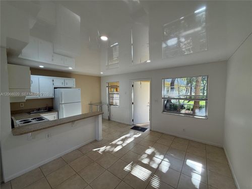 407-5168 Ne 6th Ave, Oakland Park, FL, 33334-3369 | Card Image