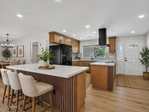 4915 W Shangri La Rd, Glendale, AZ, 85304-4018 | Card Image