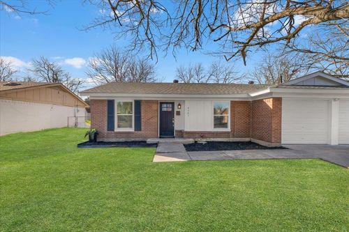 4701 Darla Dr, Fort Worth, TX, 76132-2511 | Card Image