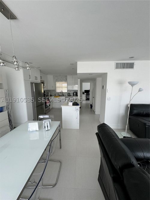 10-1501 Arthur St, Hollywood, FL, 33020-3770 | Card Image