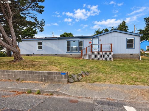 94255 4th St, Gold Beach, OR, 97444-7756 | Card Image