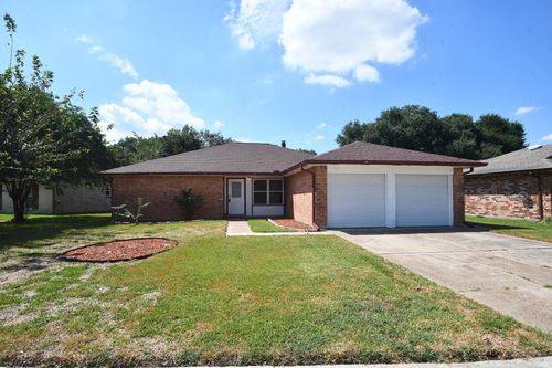 10102 Barmont Dr, La Porte, TX, 77571-5910 | Card Image